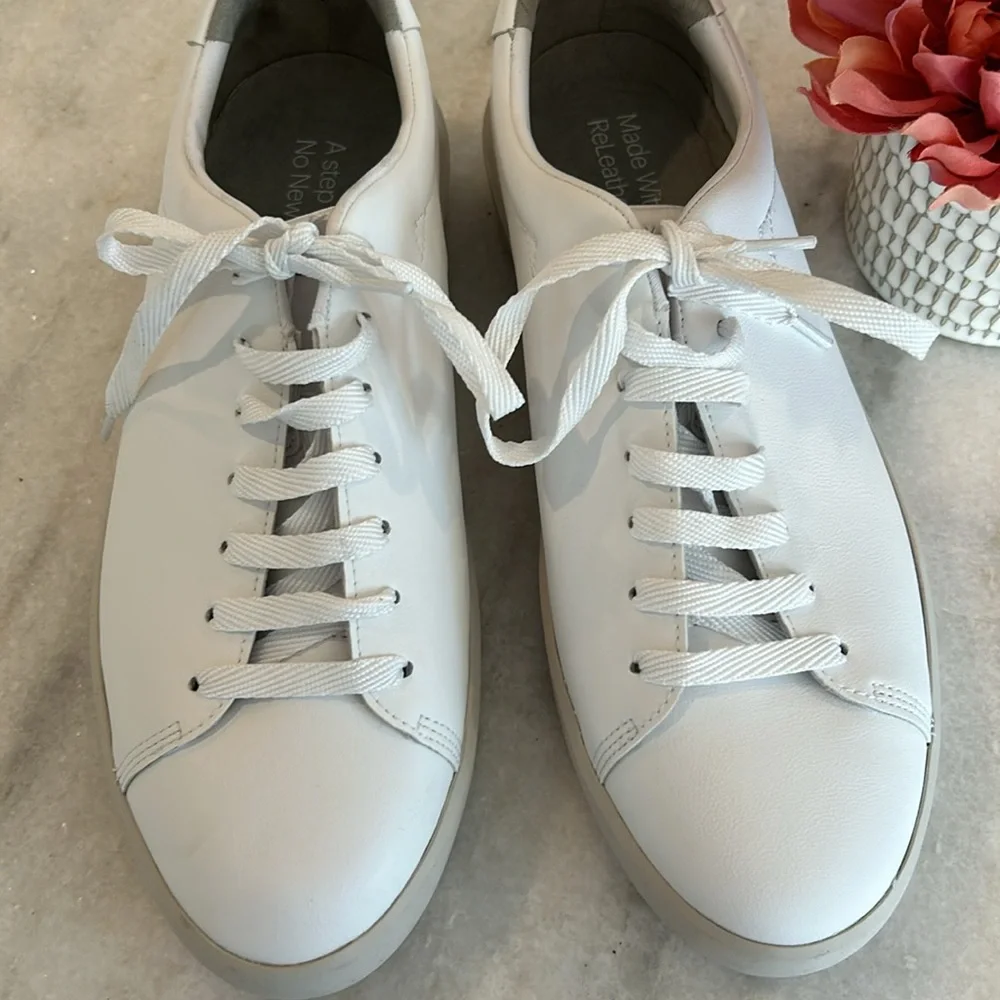 NWOT Everlane The ReLeather® Tennis Shoe